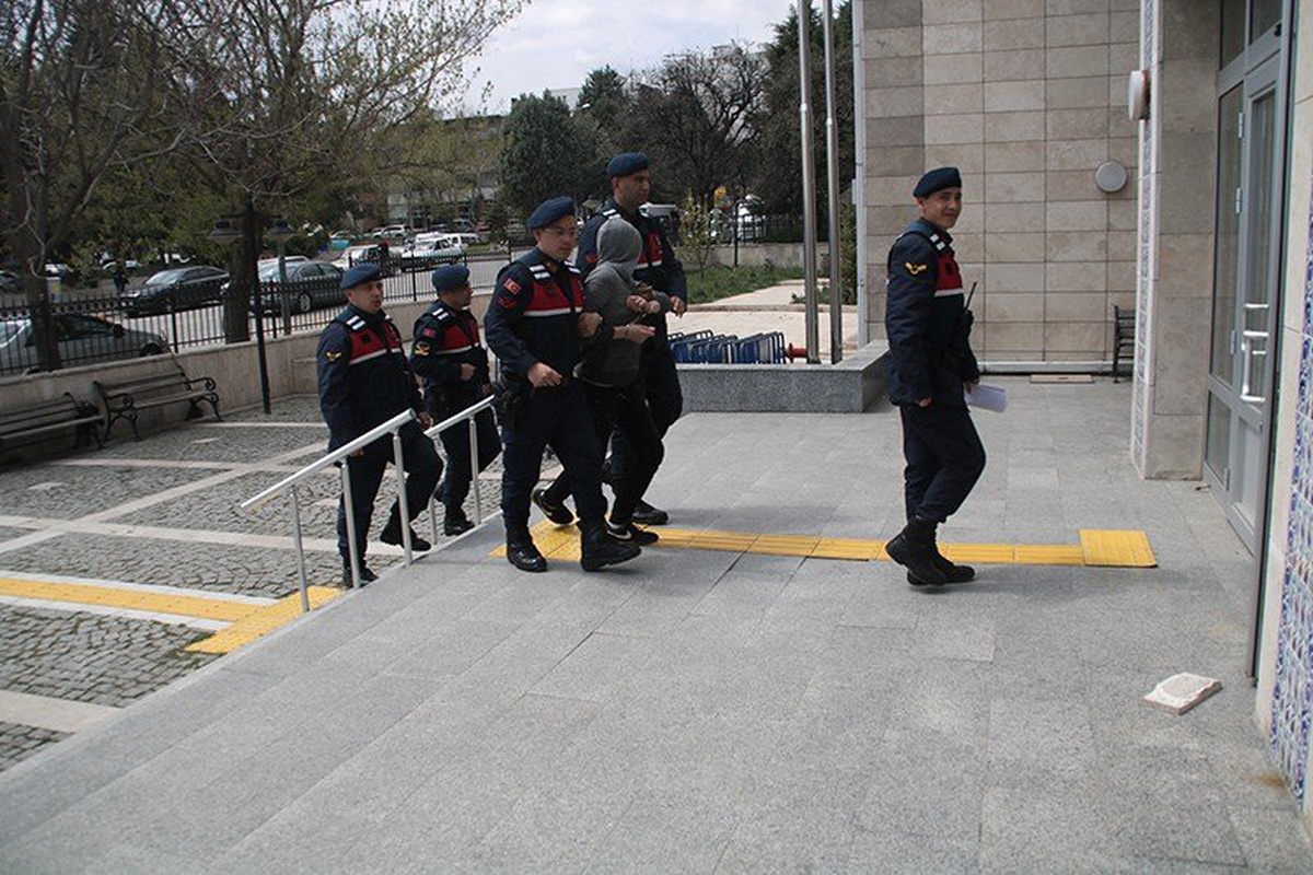 Cezaevi Firarisi 6 Yıl Sonra Sahte Kimlikle Yakalandı