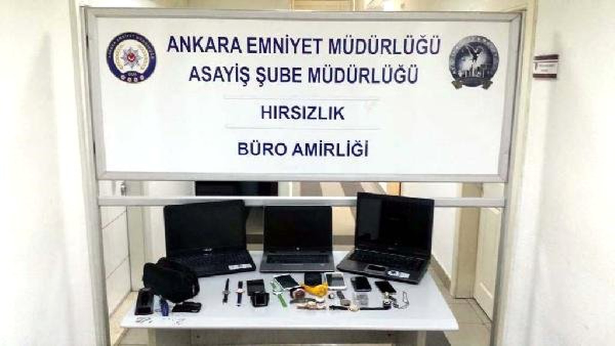 Hırsızlık İçin Girdikleri Evde Bisküvi ve Kolalarını Unutan 4 Hırsız Tutuklandı