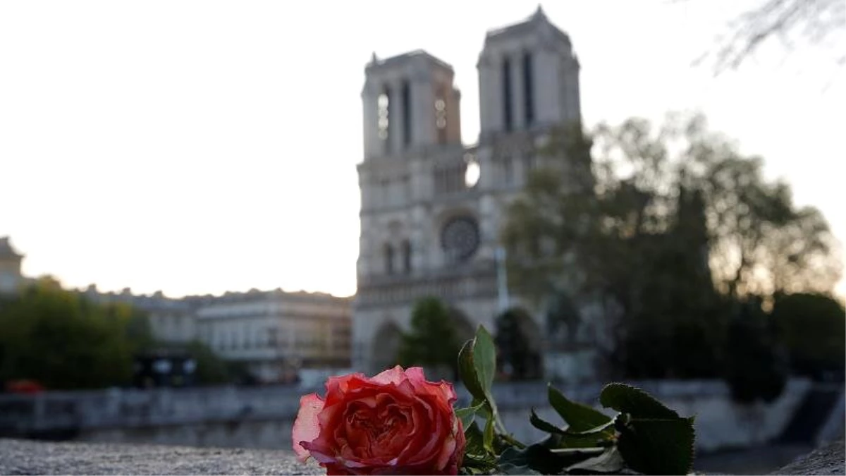 İnteraktif Fotoğraf: Notre Dame\'ın Yangından Önce ve Sonraki Hali