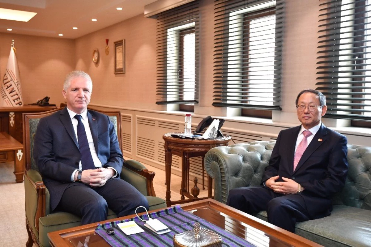Kore Büyükelçisi Choi Hong-Chi\'den Vali Gül\'e Ziyaret