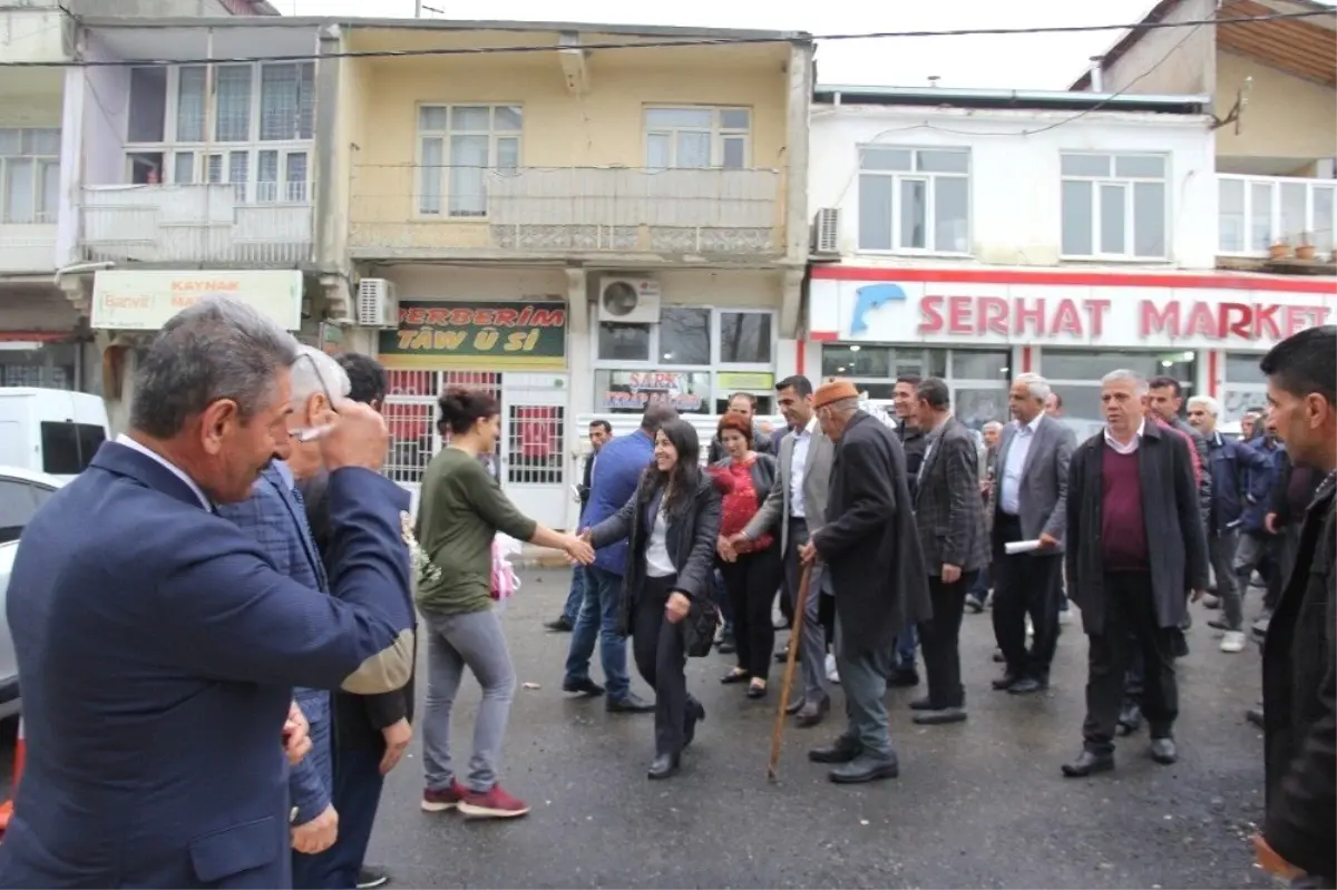 Kulp Belediye Başkanı Taş, Mazbatasını Aldı