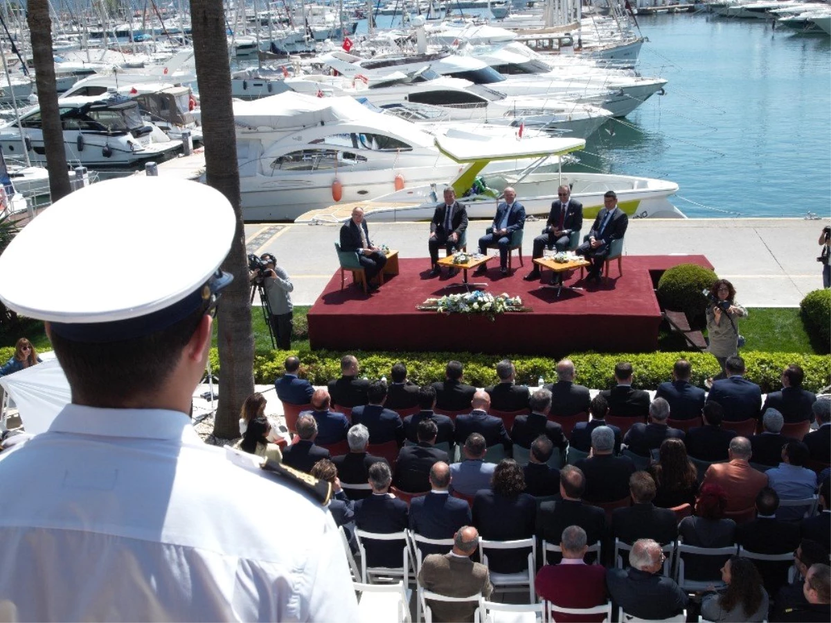 Marmaris\'te "Türk Denizciliğine Bakış" Paneli