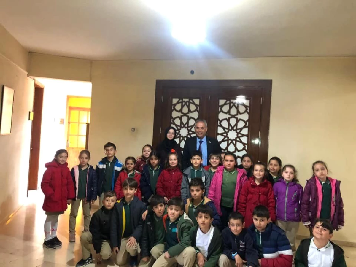 Minik Öğrencilerden Başkan Yaman\'a Ziyaret