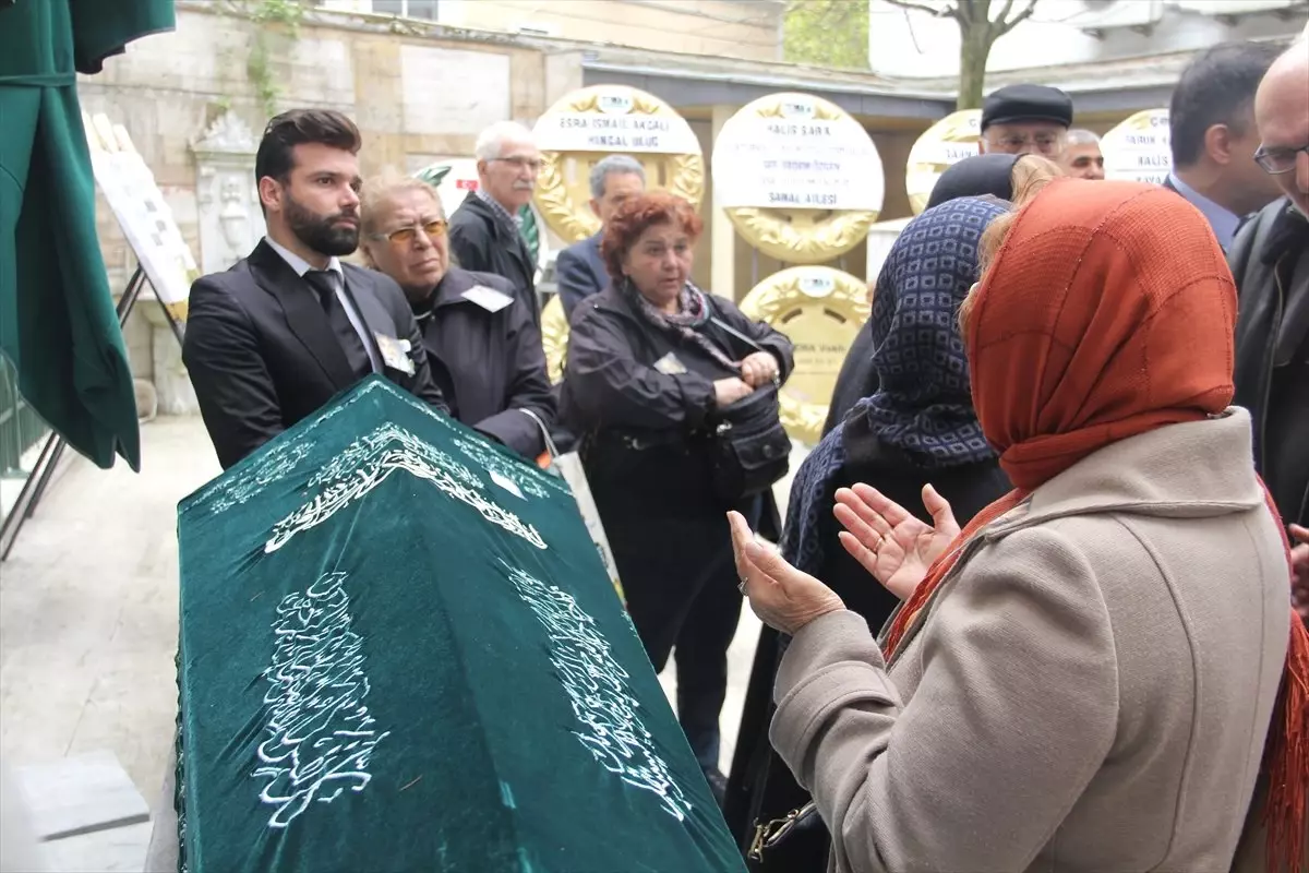 Sanatçı Yaşar Özel Son Yolculuğuna Uğurlandı