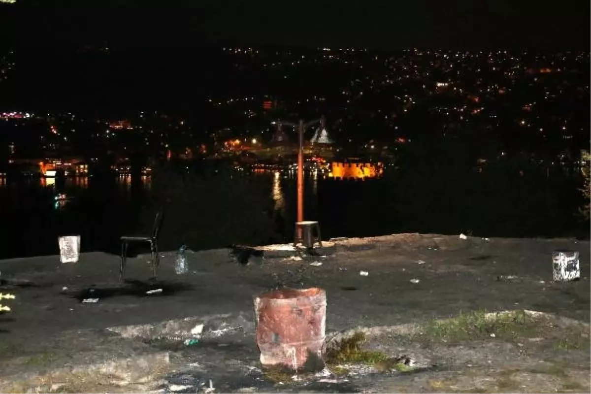 Sarıyer\'de, Parkta Küfür Nedeniyle Kavga Çıktı, 2 Kişi Bıçaklandı