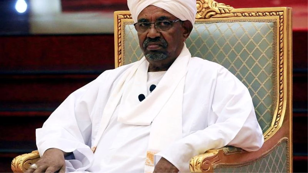 Sudan\'ın Devrik Lideri Ömer El Beşir Yüksek Güvenlikli Cezaevine Nakledildi