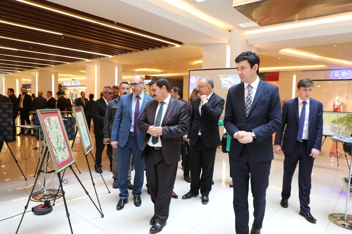Turizm Haftası Münasebetiyle Erzincan\'da Resim Sergisi Açıldı