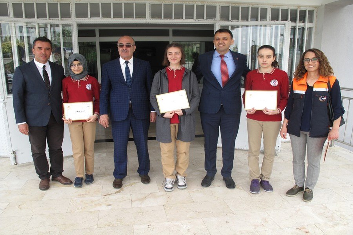 Yemen İçin 7 Bin TL Topladılar