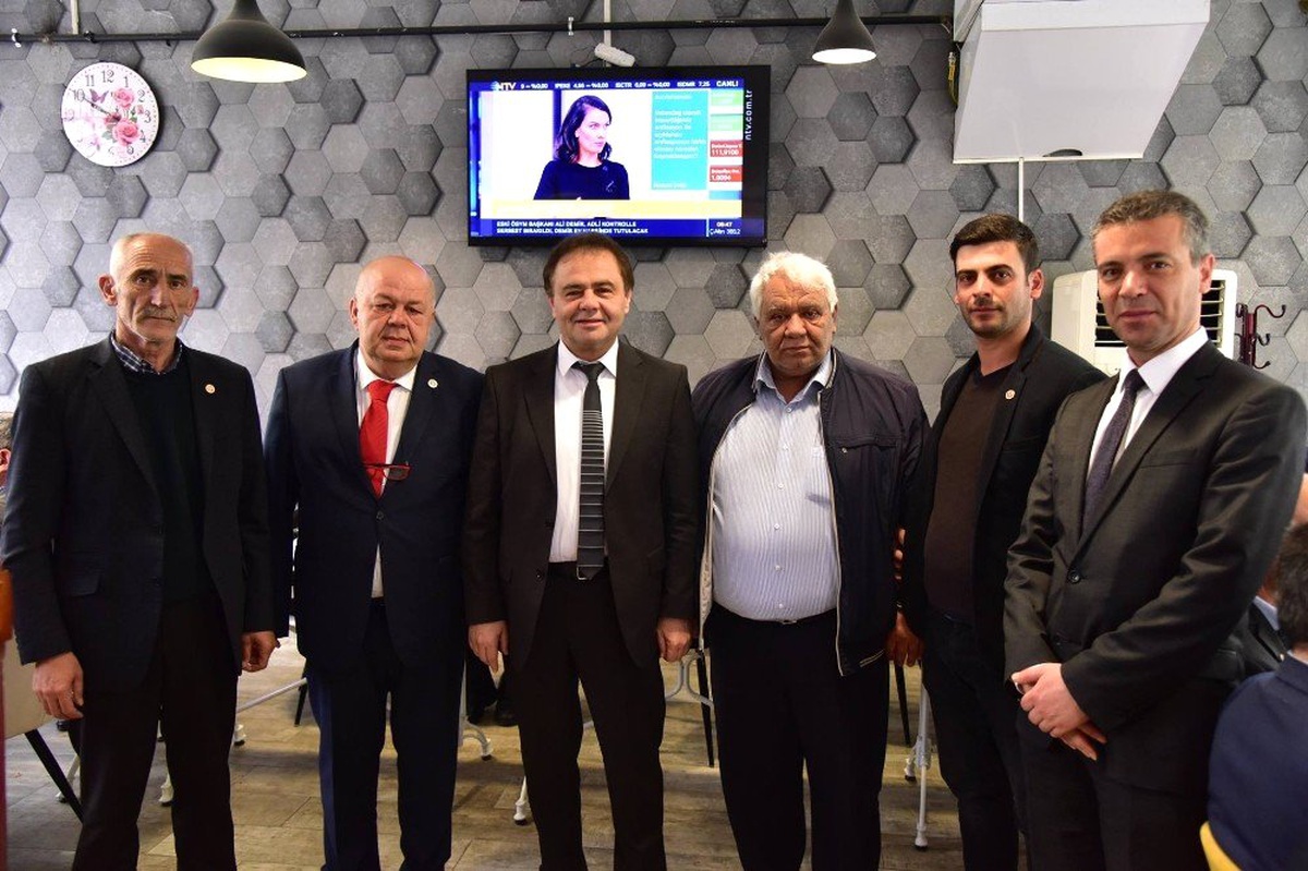 Başkan Şahin, Muhtarlar ve İl Genel Meclisi Üyeleri ile Bir Araya Geldi