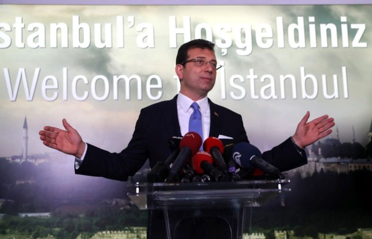 Ekrem İmamoğlu ilk gün mesaisine başladı