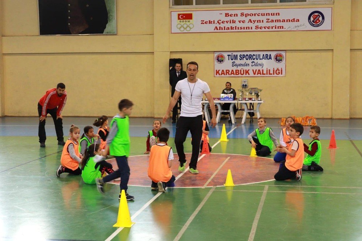 Geleneksel Çocuk Oyunları Şenliği Tamamlandı