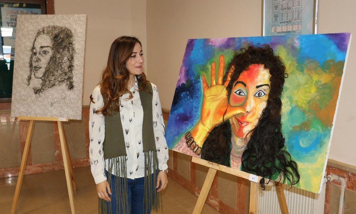 Kadınların Saçları Sanata Dönüştü