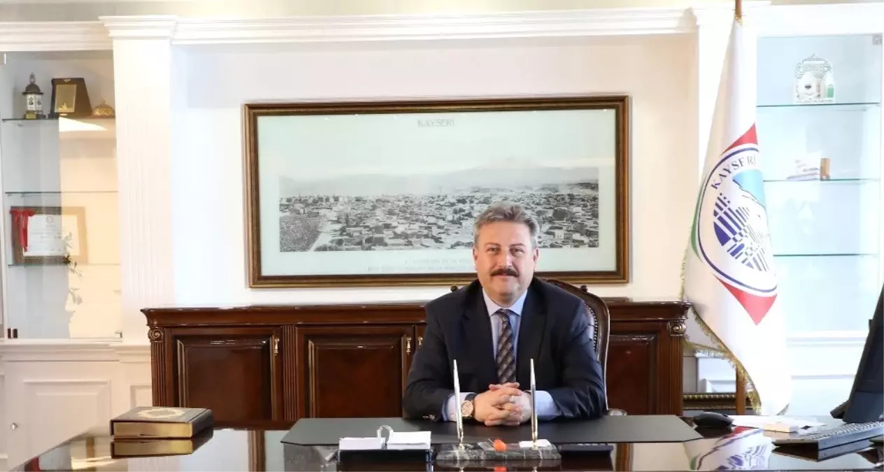 Melikgazi Belediye Başkanı Dr. Mustafa Palancıoğlu, "Berat Kandiliniz Kutlu Olsun"