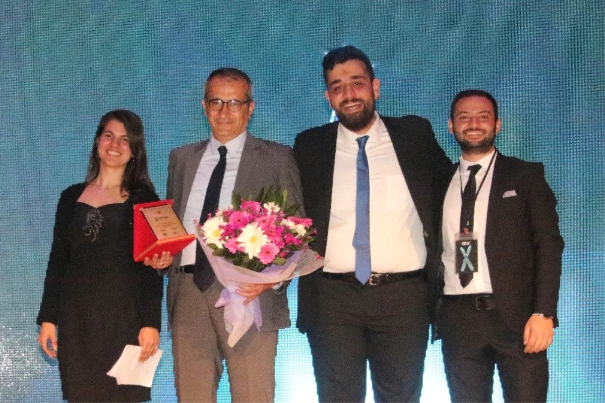 ODTÜ\'lü Öğrencilerden Çankaya Belediyesine Anlamlı Ödül