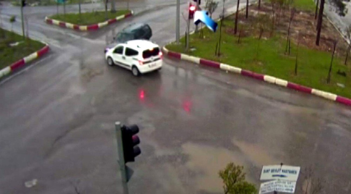 Siirt\'te Trafik Kazaları Mobeseye Takıldı