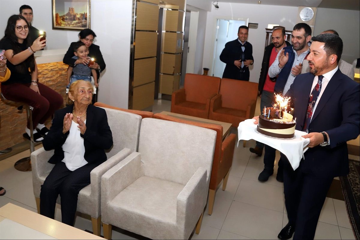 113. Yaşını Kutlamak İçin Kapadokya\'yı Seçti