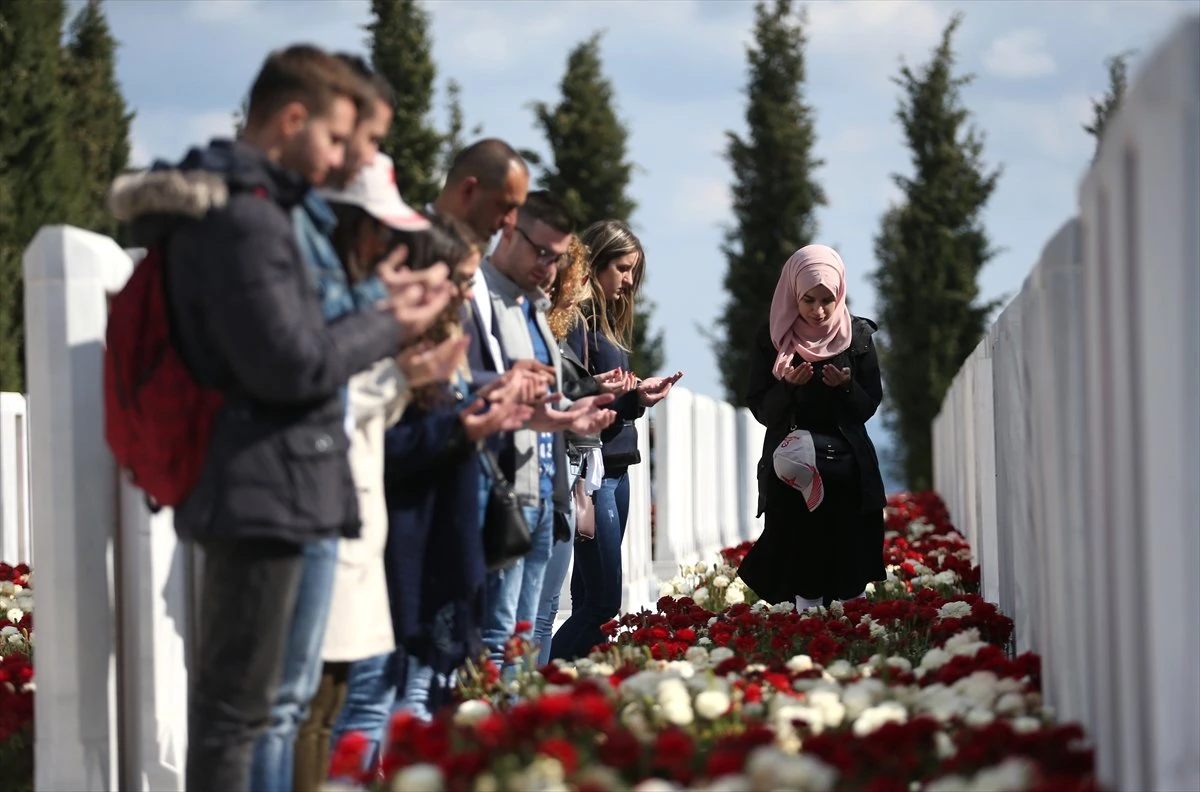 Boşnak Gençler Dedelerinin Şehit Olduğu Topraklarda