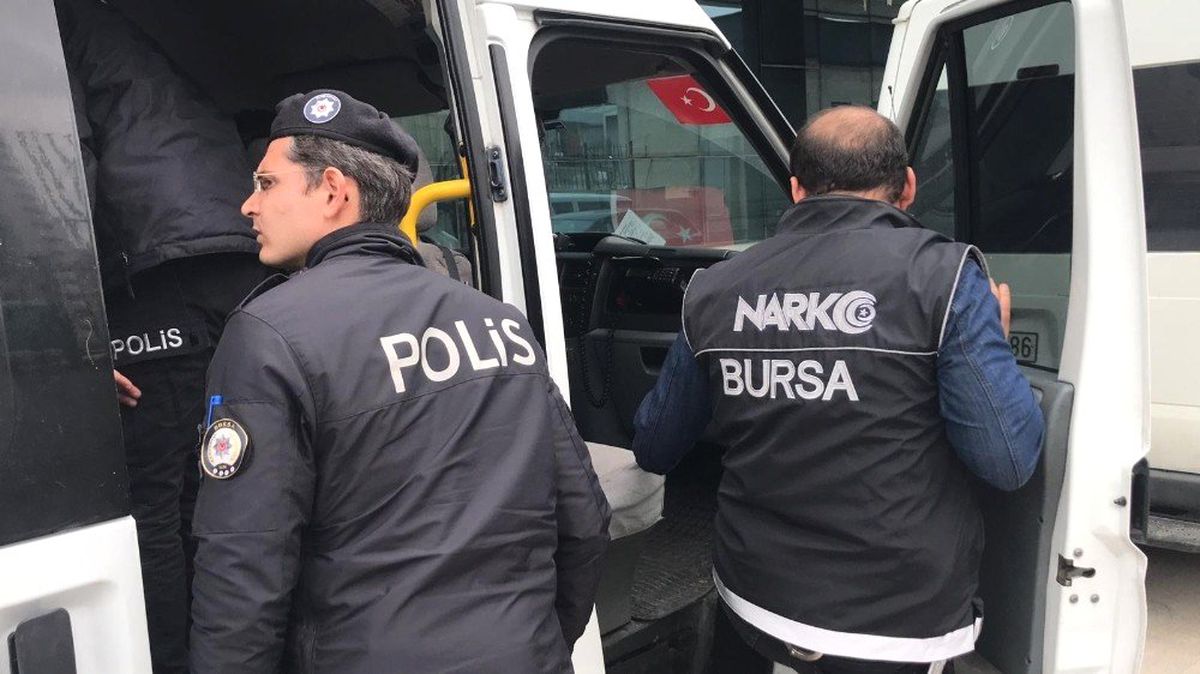 Bursa Polisi Uyuşturucu Ticareti Yapanlara Göz Açtırmadı