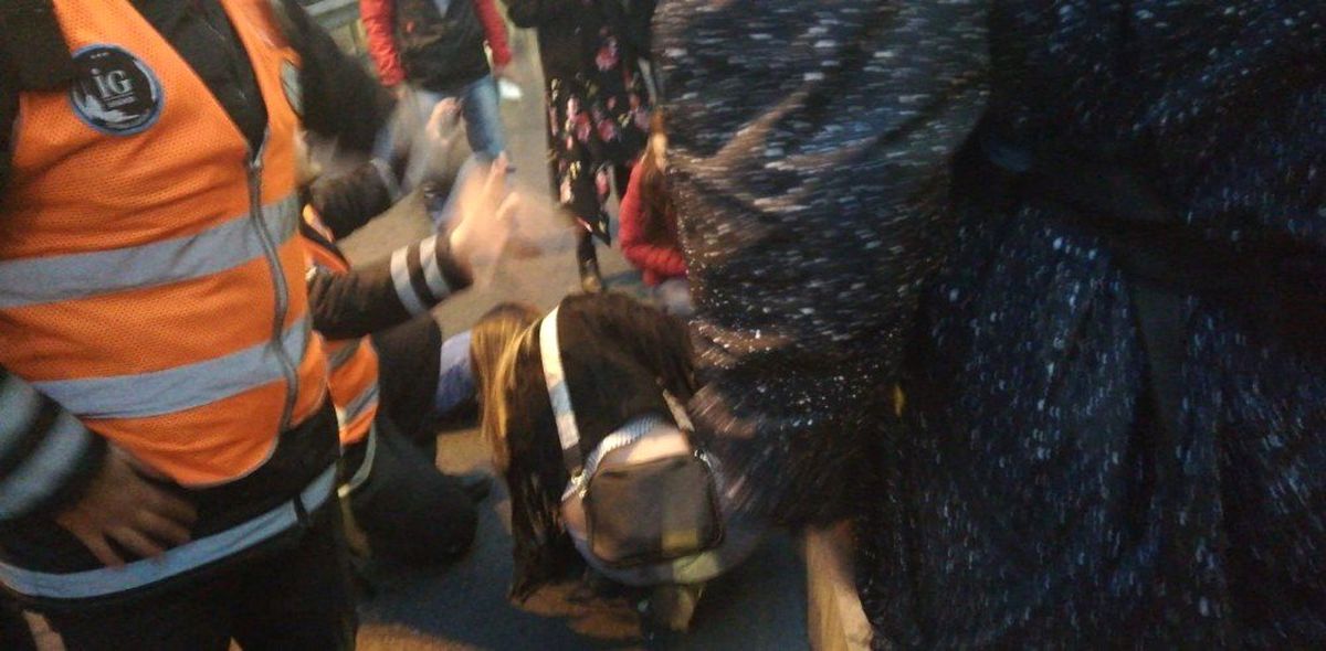 Edirnekapı\'da Metrobüs Yolcuya Çarptı