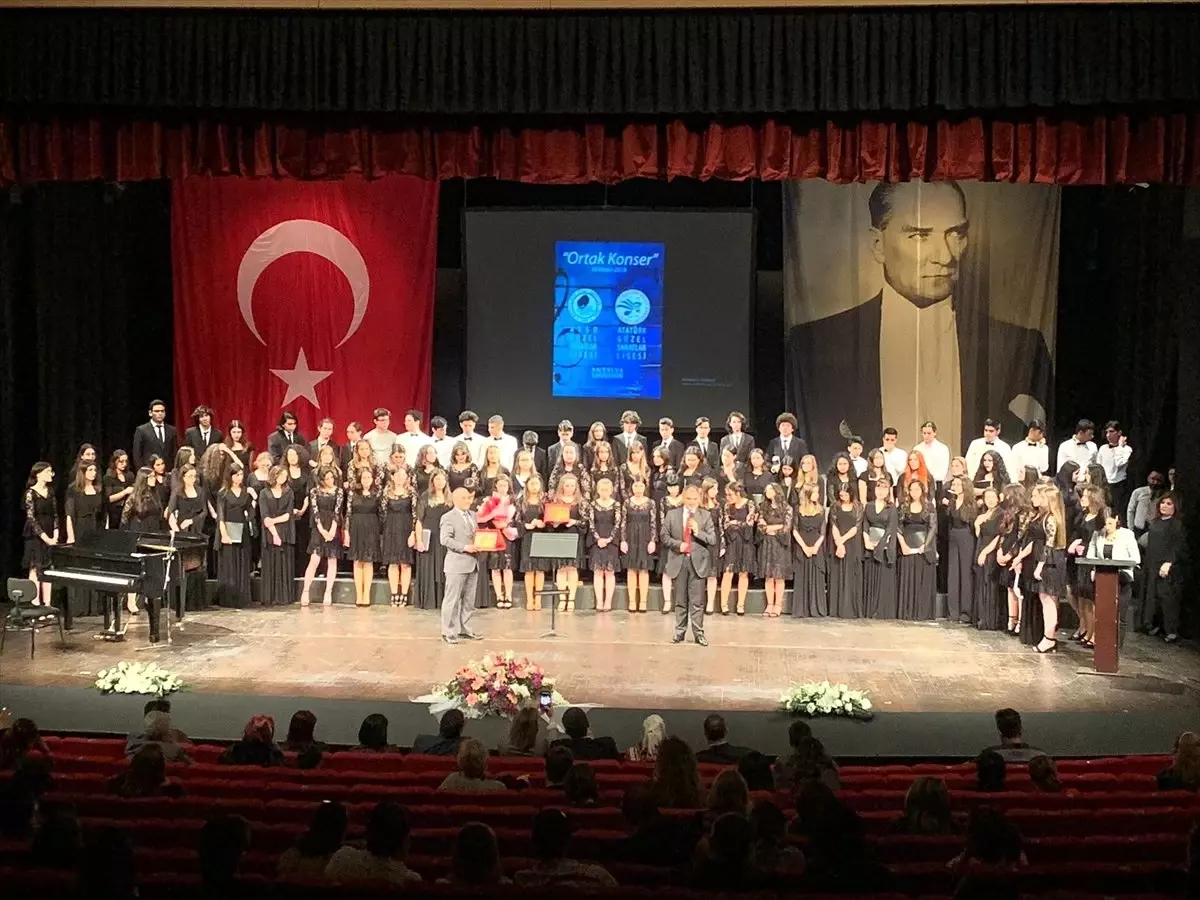 Eskişehir Atatürk Güzel Sanatlar Lisesinden Konser