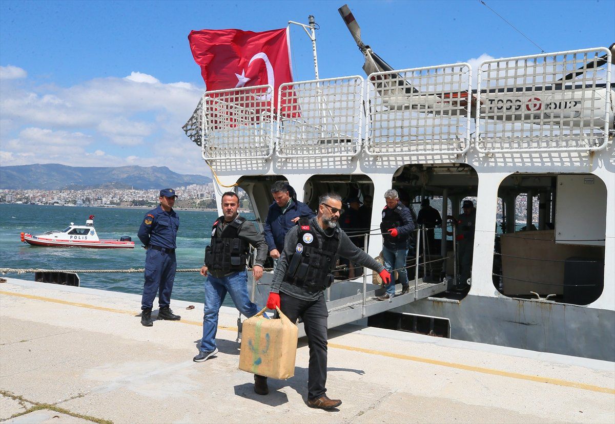 Güncelleme - "Birlik Operasyonu"Nun Yapıldığı Balıkçı Teknesi İzmir\'e Getirildi