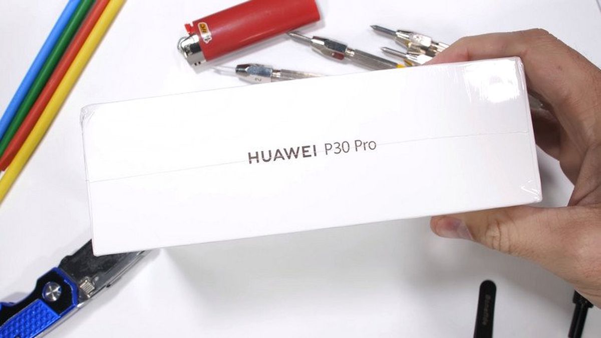 Huawei P30 Pro\'nun Patates Gibi Soyulduğu Sağlamlık Testi (Video)