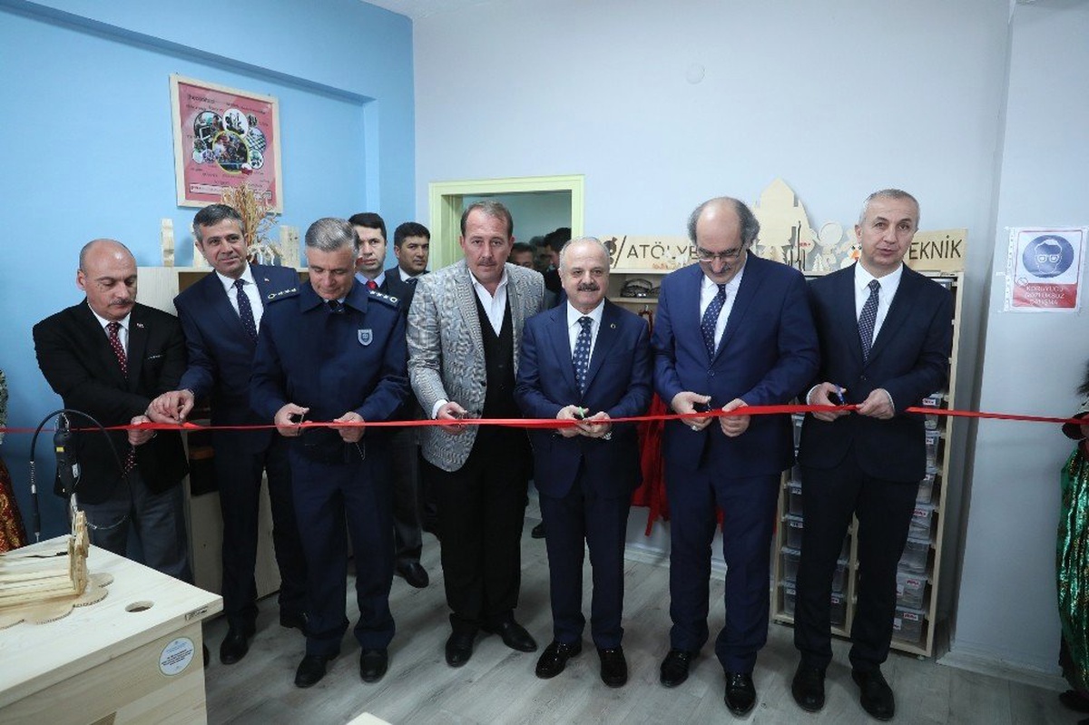 Kadınlara ve Engellilere Mesleki Beceri Kazandırma Projesi\'nin Açılışı Yapıldı