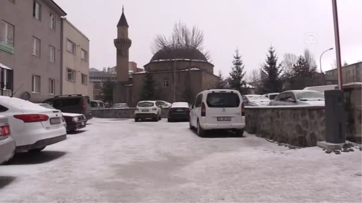 Karlar Eriyince Köyün Güzelliği Ortaya Çıktı