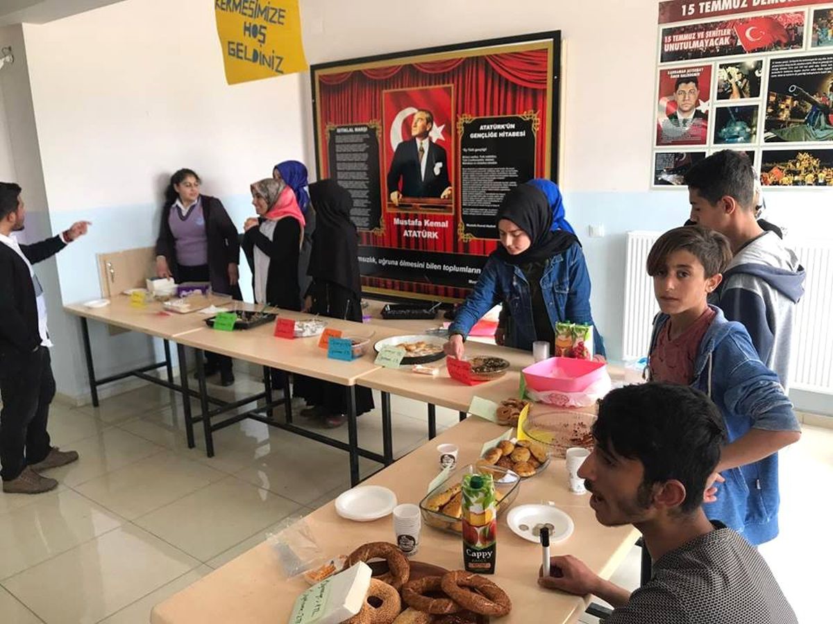 Kulp\'ta Afrika\'da Su Kuyusu Açmak İçin Kermes Düzenlendi