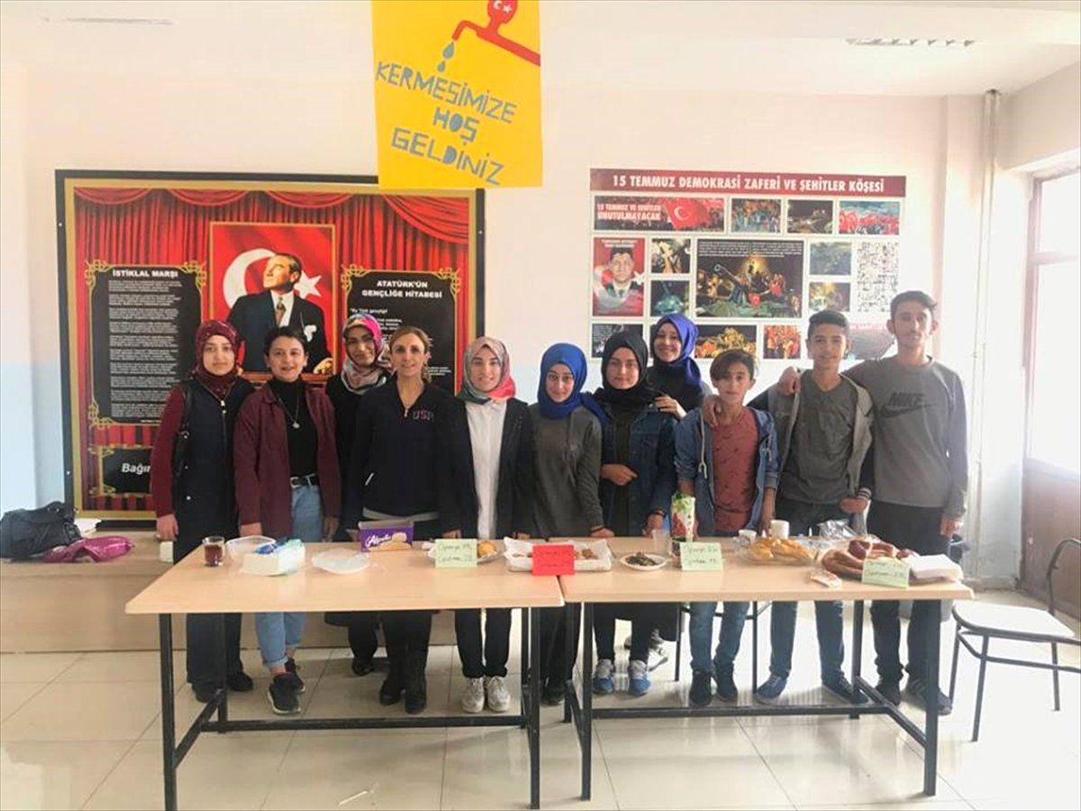 Kulp\'ta Öğrencilerden Afrika\'da Su Kuyusu Açılması İçin Kermes