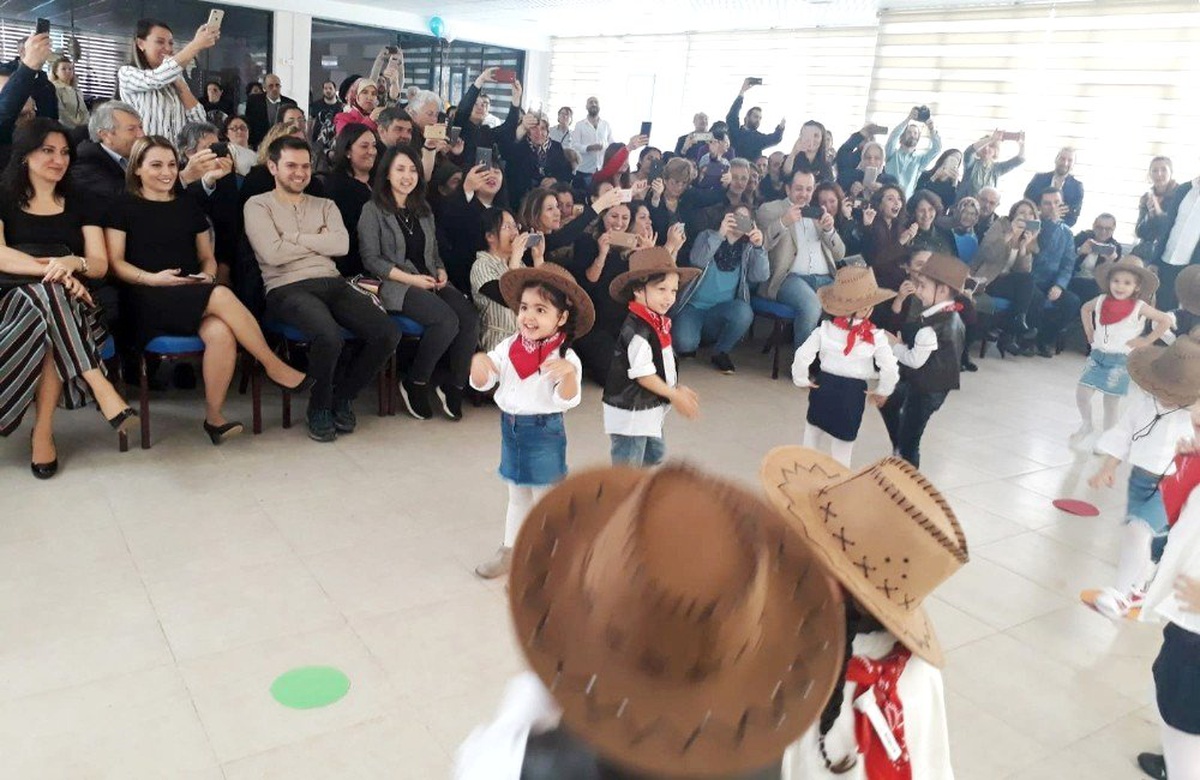 Maltepe\'nin Kreşlerinde 23 Nisan Coşkusu