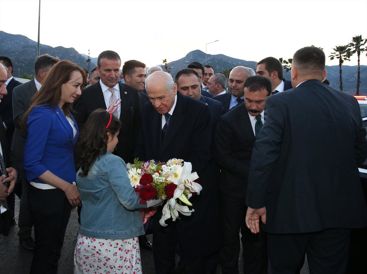 MHP Genel Başkanı Bahçeli Antalya\'da