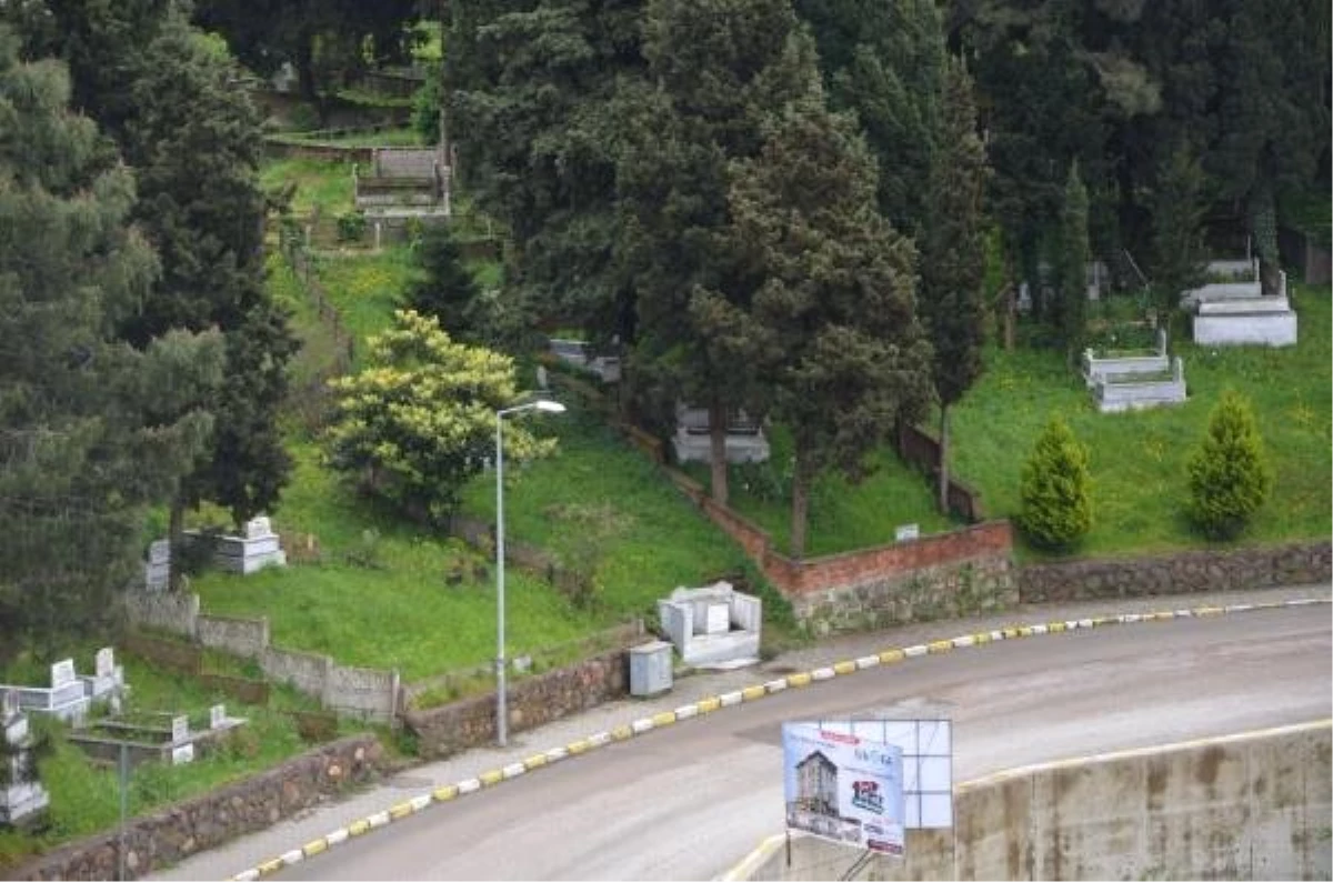 Ordu\'da Yönleri Farklı Mezarlar Şaşırttı