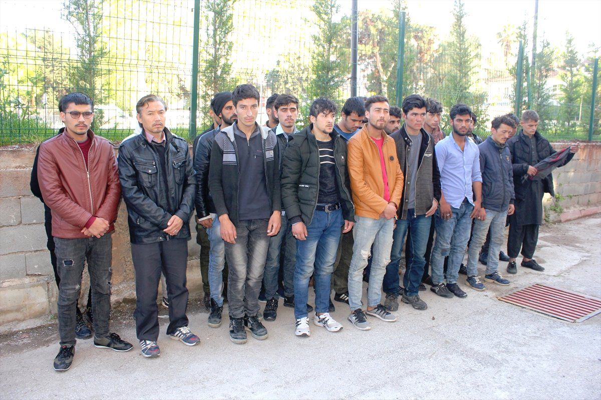 Osmaniye\'de Düzensiz Göçmen Operasyonları