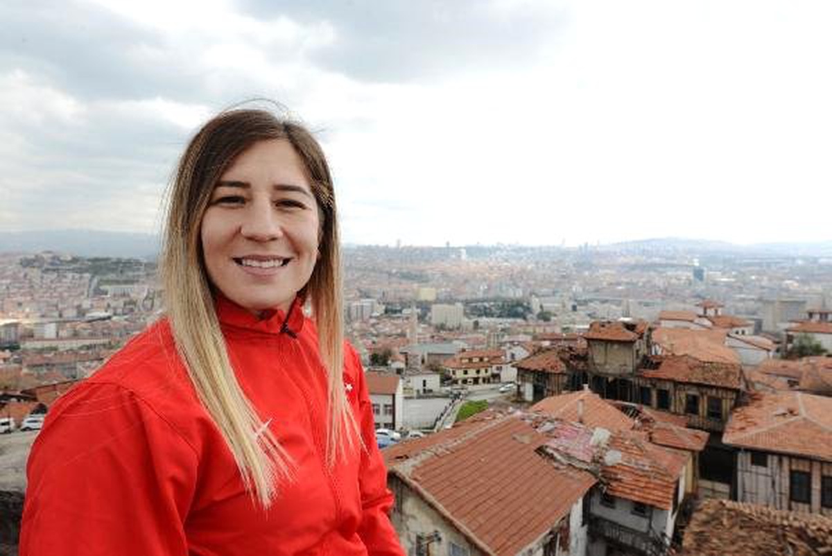 Pioret Hareketi Yasemin Adar\'ı Şampiyonluklara Taşıdı