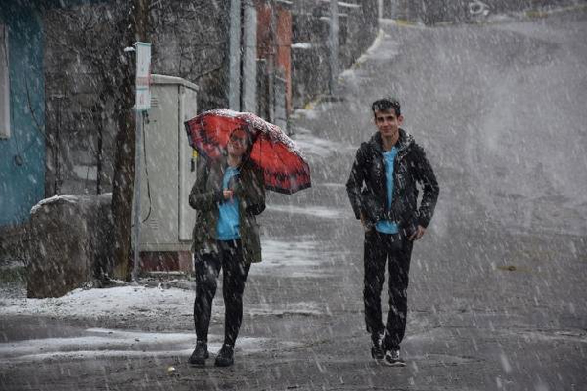 Posof, Nisan\'da Beyaza Büründü
