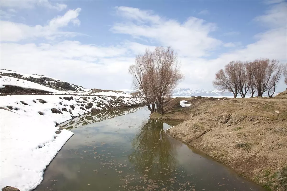 Ahlat\'ta Tarımsal Sulama Suyu Çalışmaları