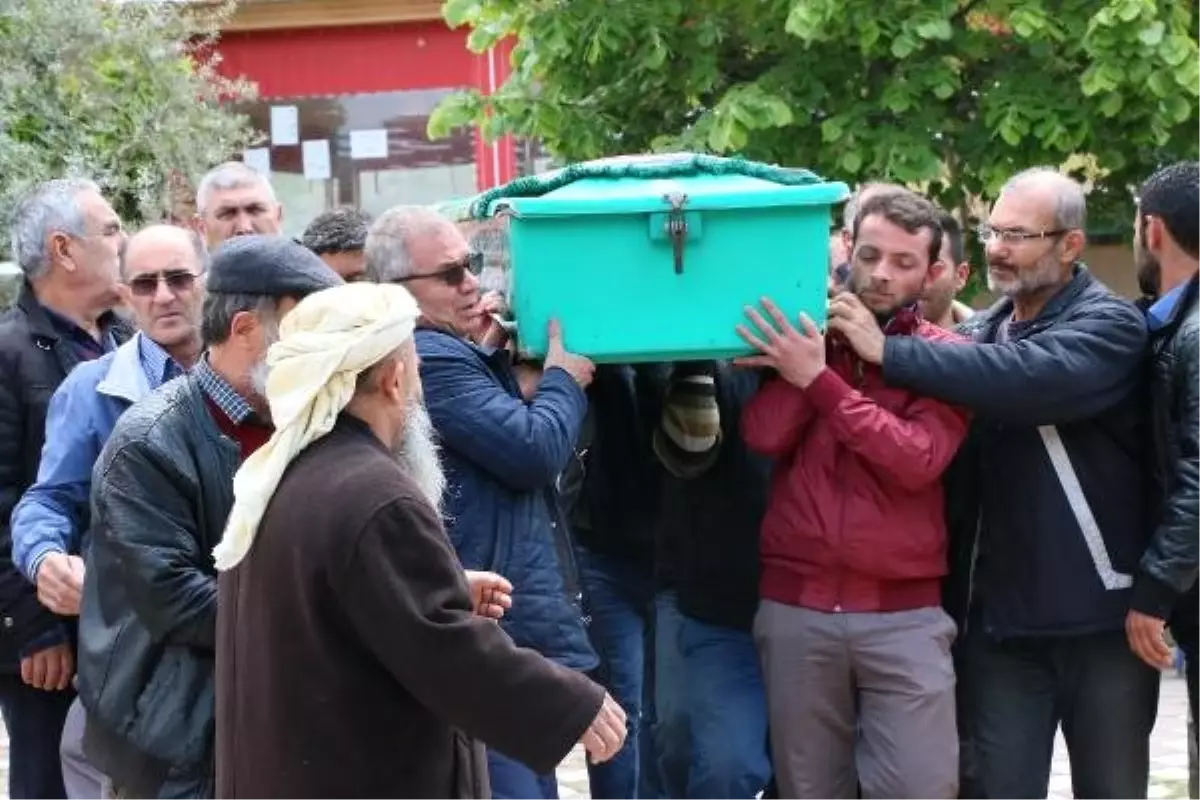 Anne ve Kızını Öldürmeden Önce Eve Mermi Göndermiş