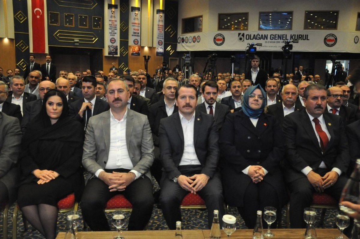 Bakan Selçuk: "Memurlarımız ve İşçilerimiz, Kendi Görüş ve Düşünceleri Doğrultusunda Özgürce...
