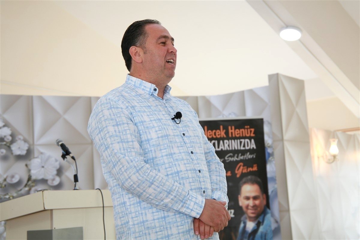 Çubuk\'ta "Kariyer ve Gelecek" Konferansı