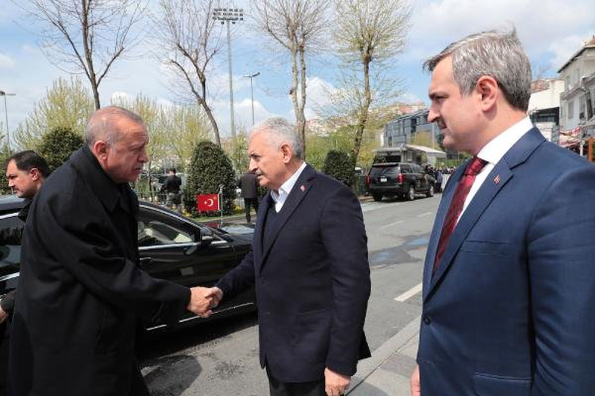 Cumhurbaşkanı Erdoğan\'dan İbb Meclis Üyeleri ve İlçe Belediye Başkanlarıyla Toplantı