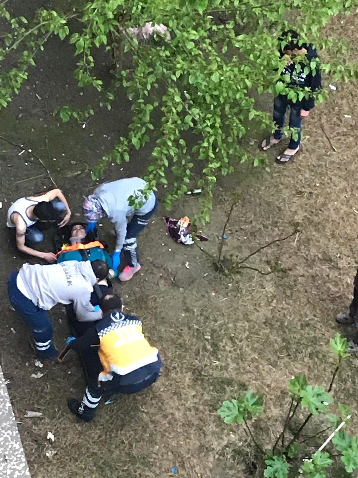 Evin İkinci Katından Düşen Suriyeli Kadın Yaralandı