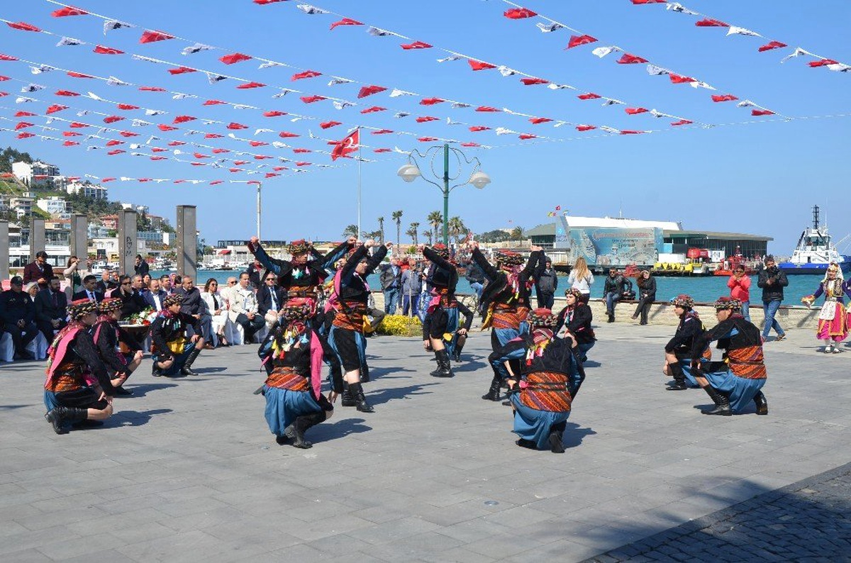 Kuşadası\'nda Turizm Haftası Kutlamaları