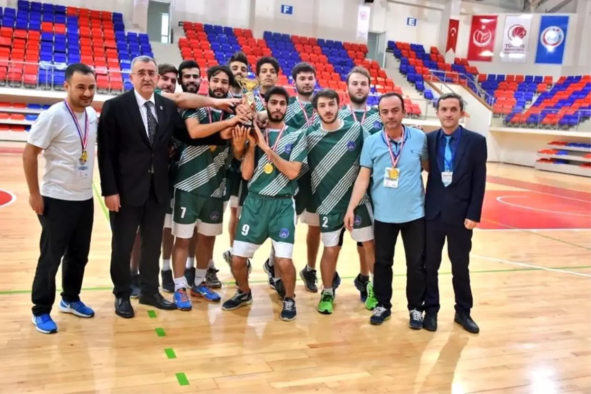 Kyk Voleybol Turnuvası\'nda Şampiyon Bilecik Oldu