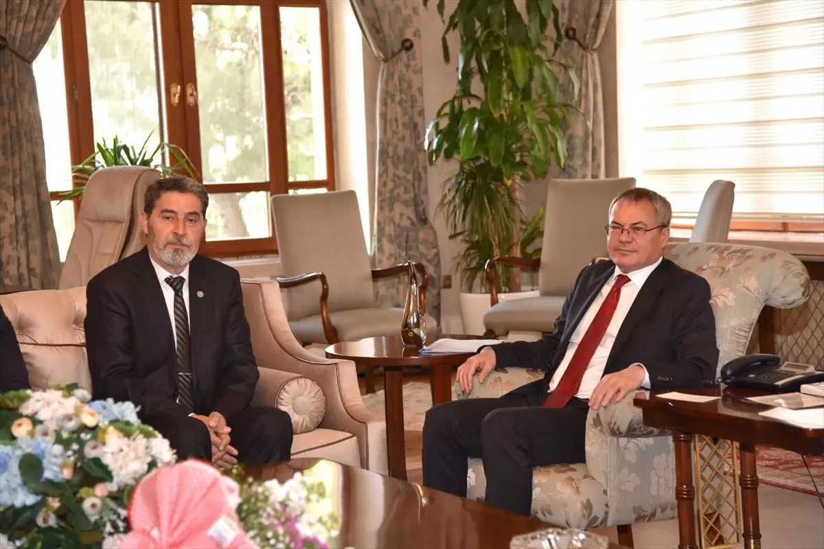 Manisa Çalışan Gazeteciler Derneği\'nden Vali Deniz\'e Ziyaret