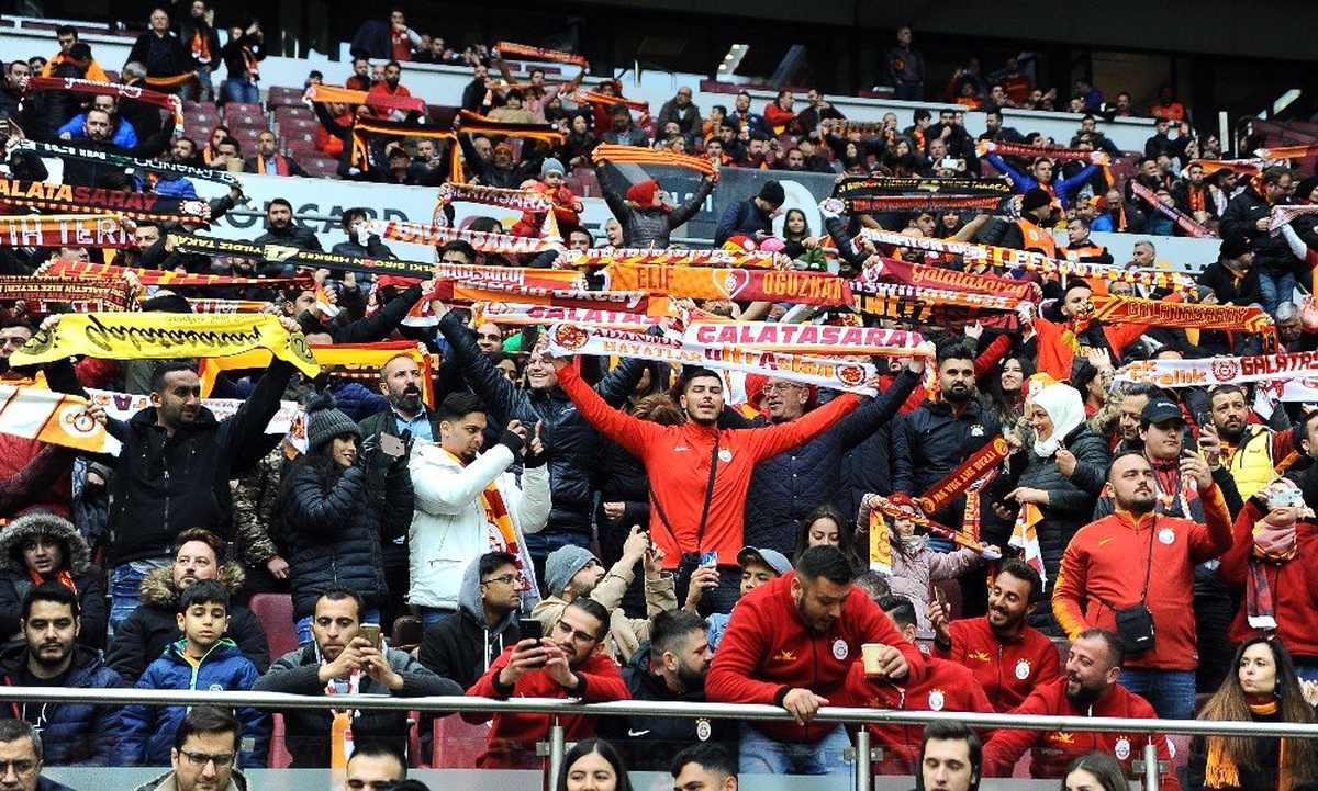 Spor Toto Süper Lig: Galatasaray: 1 - İ.m.kayserispor: 1 (Maç Devam Ediyor)