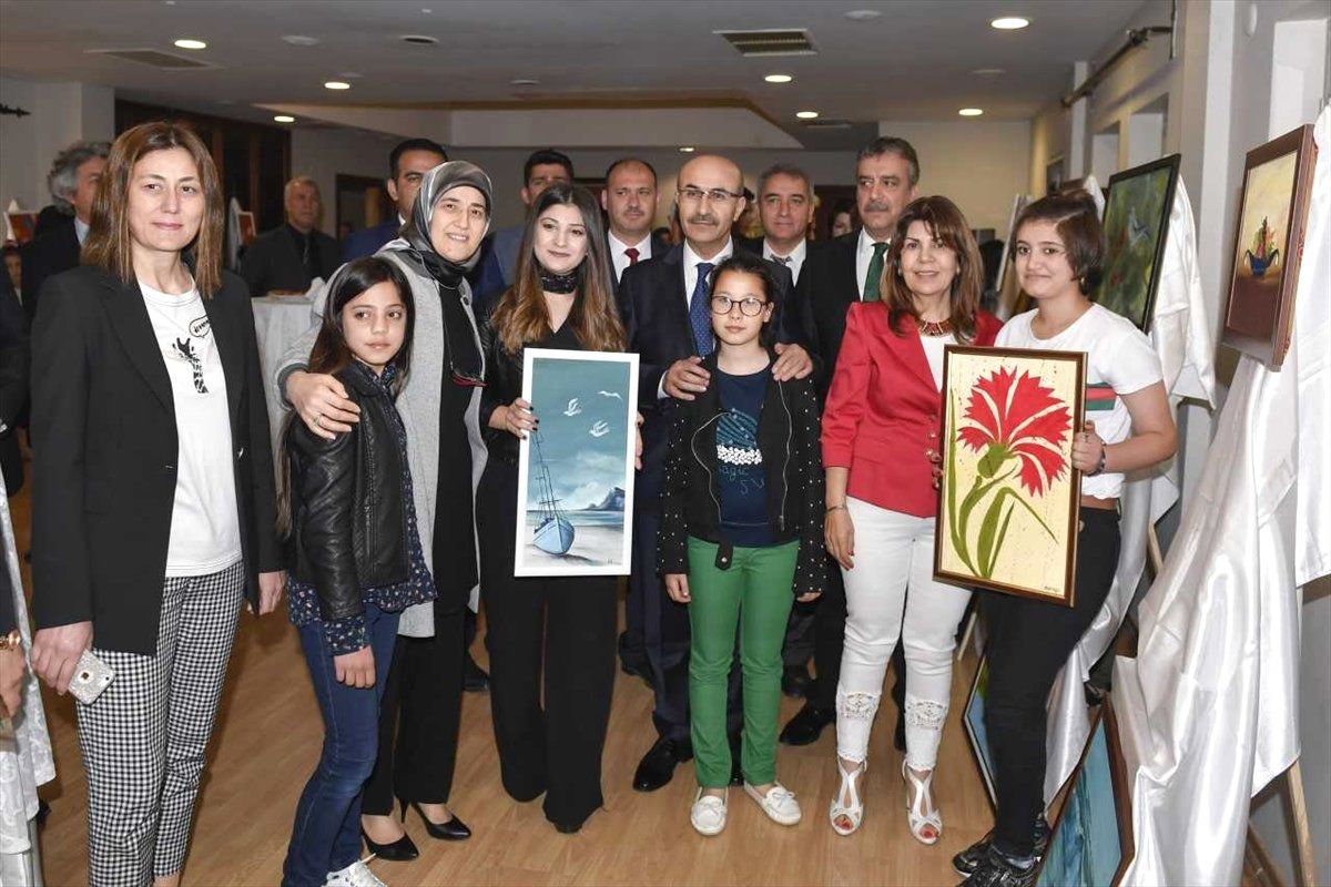 Adana\'da Çocuk Evlerinde Sergi Açıldı