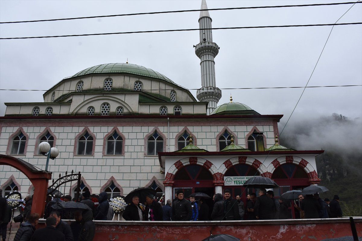 AK Parti Trabzon İl Başkanı Revi\'nin Acı Günü