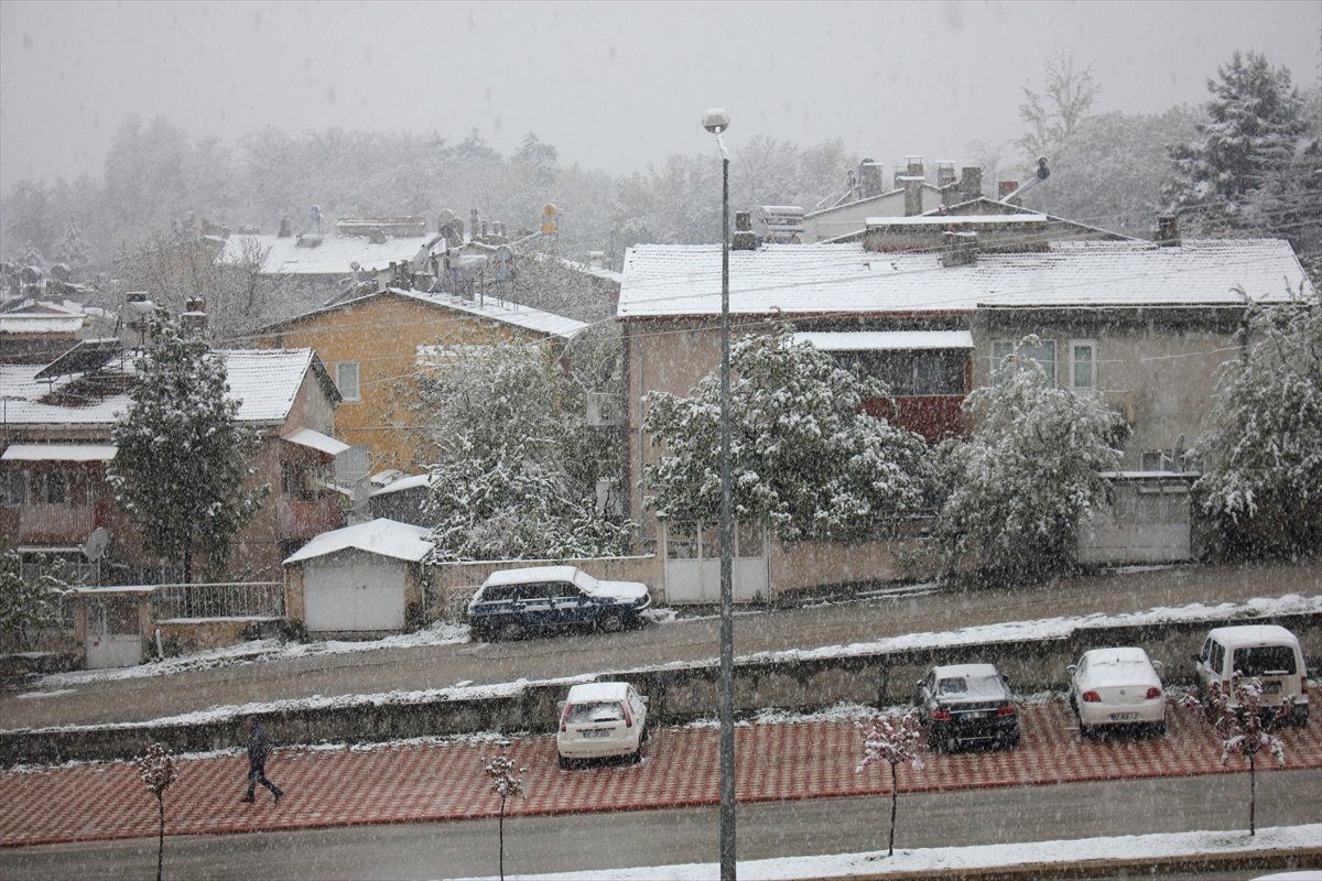 Amasya\'da Kar Yağışı
