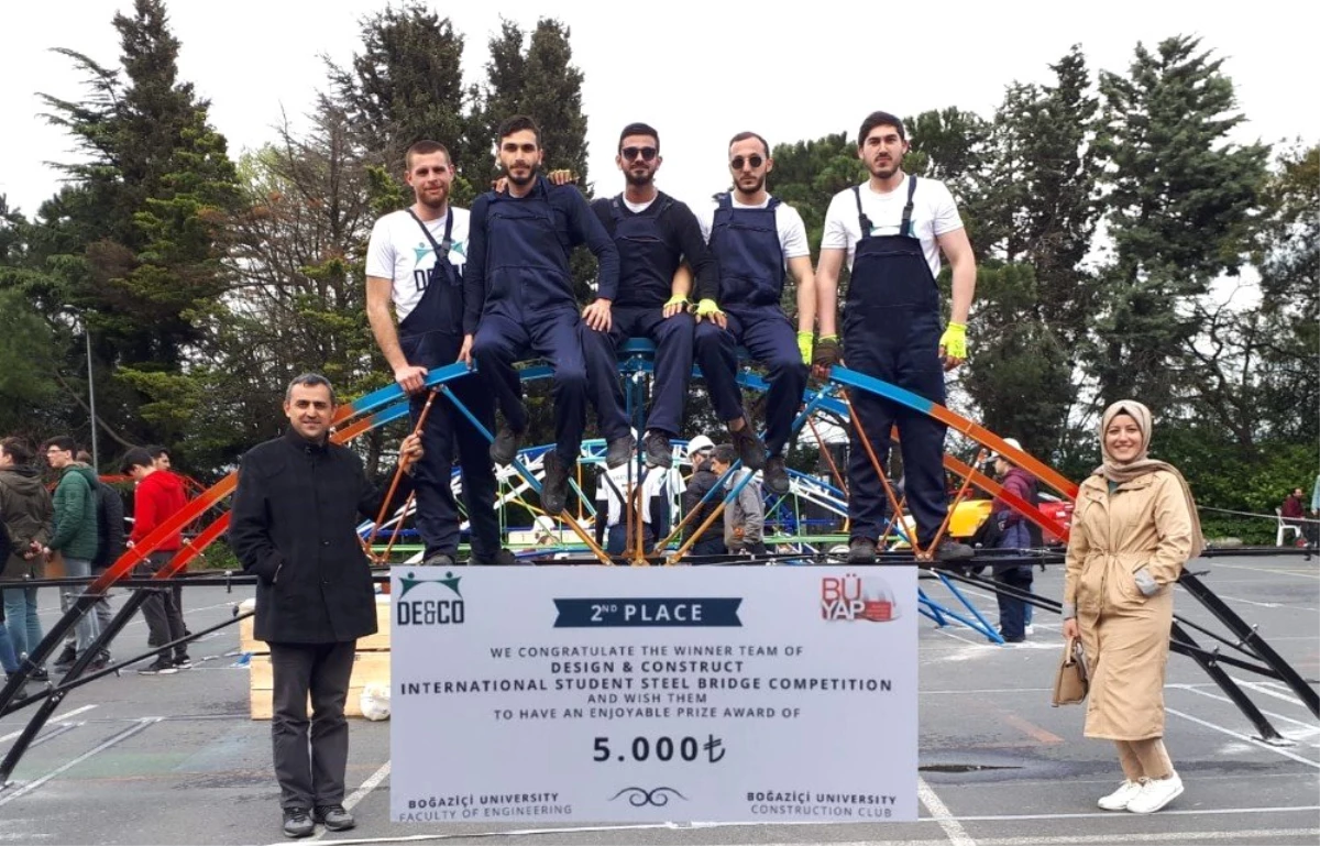 Bayburt Üniversitesi \'Gökkafes\' Ekibi, Boğaziçi Çelik Köprü Yarışmasında Türkiye İkincisi Oldu